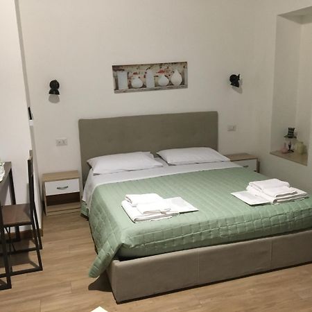 Largo Otranto - Guest House Brindisi Eksteriør bilde